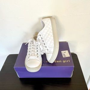 Madden Girl White Fashion Sneakers Women’s 5